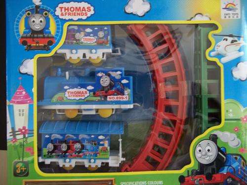 Battery operated **THOMAS & FRIENDS** Train Set
