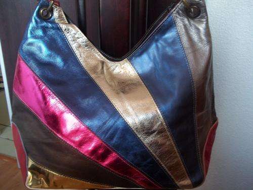 NEW DESIGN **100%  Genuine leather* Hand Bag in SHIMMERING SHADES OF BLUE&PINK. Absolutely gorgeous.