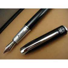 PICASSO # 916 BLACK AND SILVER FOUNTAIN PEN, NIB 22KGP
