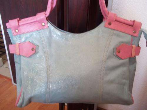 Stunning 100%  Genuine leather  Hand Bag in in Pink & Blue, Smart choice. Made to last!!