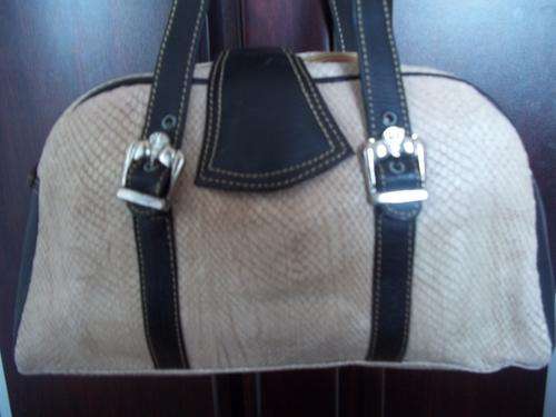 **ONLY ONE**stunning 100%  Genuine leather  Hand Bag:BROWN SNAKE SKIN LOOK. Gorgeous