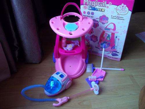 New!! Cleaning trolley, with working Vacuum Cleaner,broom, dust pan & pretend detergents. Great Fun!