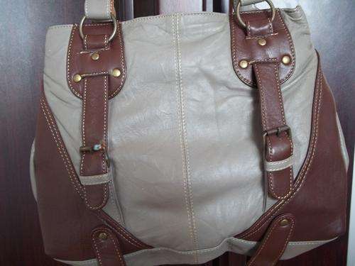 **LATE ENTRY**Stunning 100%  Genuine leather  Hand Bag in CAMEL . Great modern style, made to last!