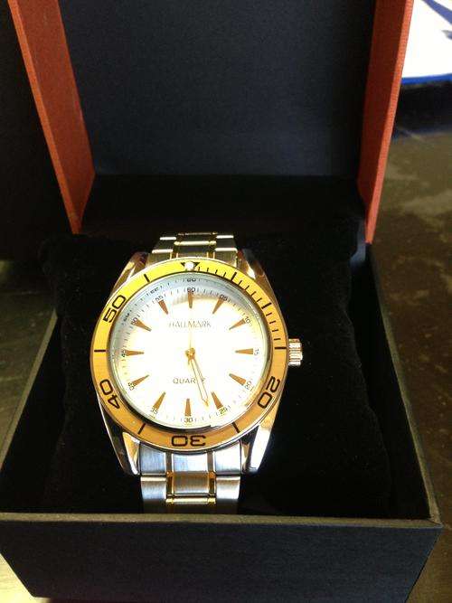 ***AUTHENTIC***HALLMARK Stunning Mens Watch **R1999**