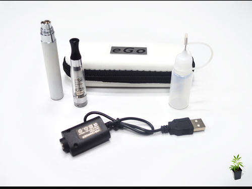 NEW!!! EGO CE5-longer battery & bottle of oil with elegant WHITE case!!!