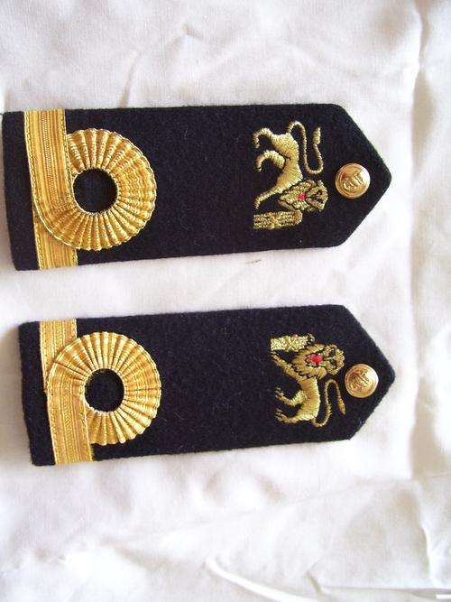 Sub Lieutenant Rank, tie down type,1980`s till 2002