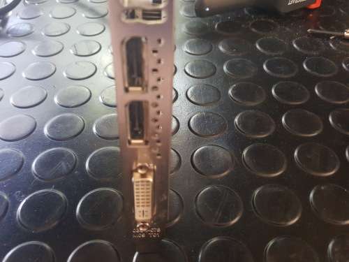Nvidia Quadro 2000 1gig gpu