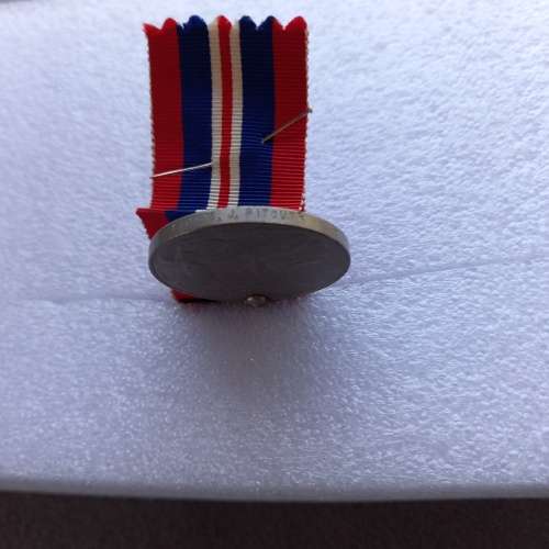 2 X WW2 MEDALS: KING GEORGE 6TH 1939-1945, THE AFRICA SERVICE MEDAL AWARDED TO S.J. PITOUT. 1408