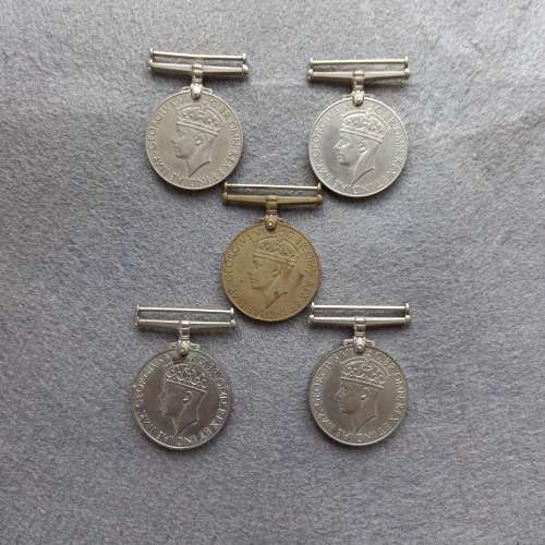 5 X ORIGINAL FULL SIZE KING GEORGE 6TH 1939-1945 MEDALS UN- INSCRIBED