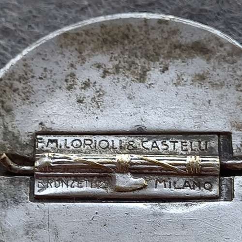 MUSSOLINI ITALIAN FASCIST BADGE