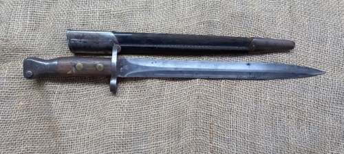 ORIGINAL BOER WAR BAYONET 1888 BRITISH COLONIAL MK11. MATCHING BLADE AND SCABBARD SERIAL NO. 352