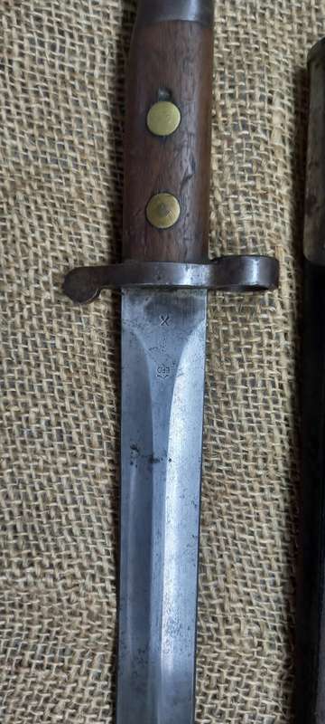 ORIGINAL BOER WAR BAYONET 1888 BRITISH COLONIAL MK11. MATCHING BLADE AND SCABBARD SERIAL NO. 352