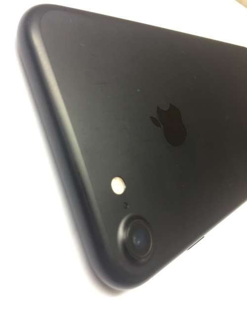 Excellent Condition IPhone 7