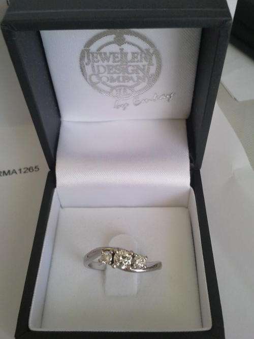 18ct White Gold Diamond Ring