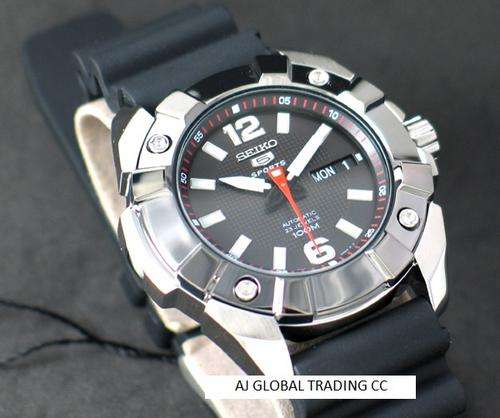 SEIKO AUTOMATIC SEAMASTER BLACK BEZEL 100M WATCH SNZG33 AT R1 NO RESERVE!!