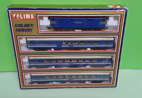 LIMA Blue Train Set Golden Series (5E Locomotive with 3 coaches) BOXED