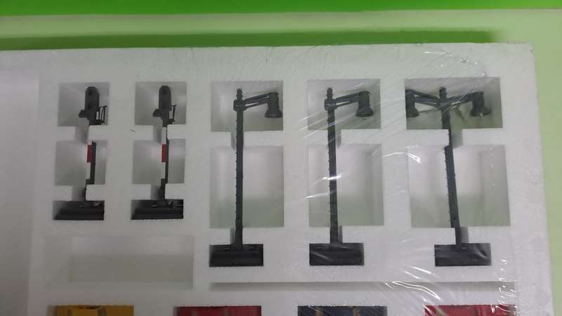 LIMA Signal + Car + Truck Set (SEALED)