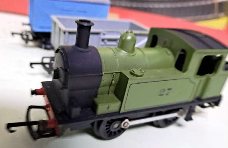 Horby Triang Train Set (Locomotive with 3 coaches) BOXED (NEW Old Stock Partly sealed) (Lima)