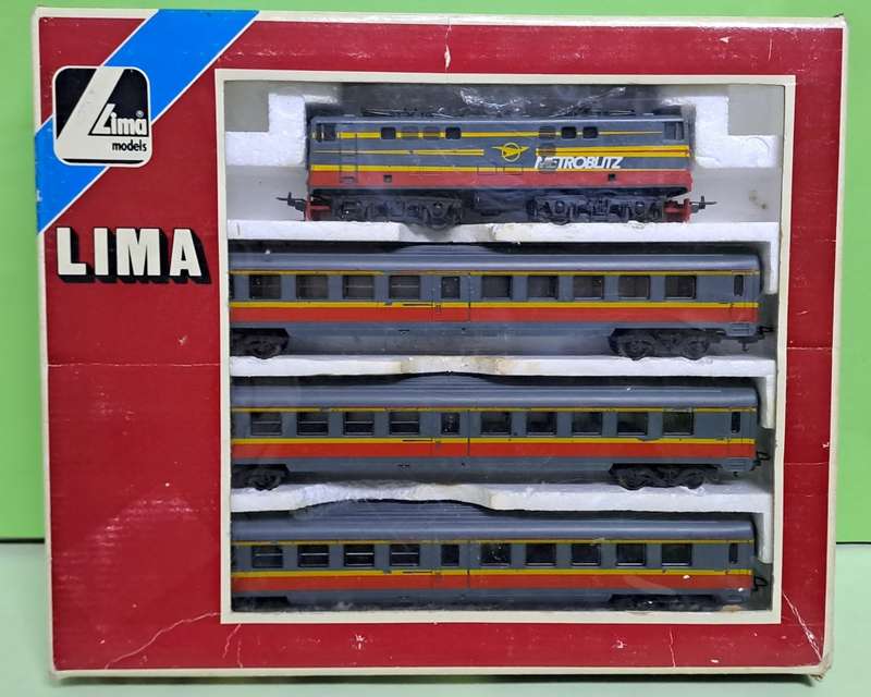 LIMA Metroblitz Train Set (Locomotive with 3 coaches) (Last One) BOXED