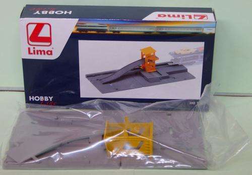 Lima Model - Car Loading Station [HL8003] (Brand New)