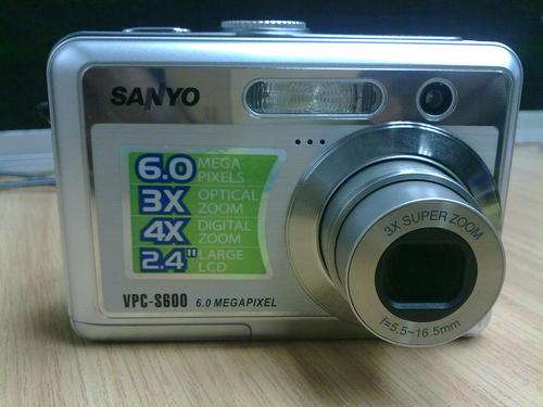 Sanyo VPC-S600 6mp Digital Camera