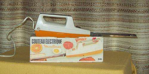 Electric carving knife