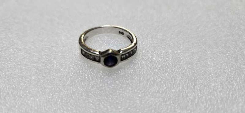SILVER RING WITH BLUE JEWEL