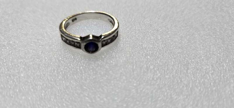 SILVER RING WITH BLUE JEWEL
