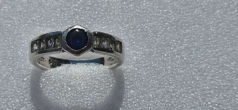 SILVER RING WITH BLUE JEWEL