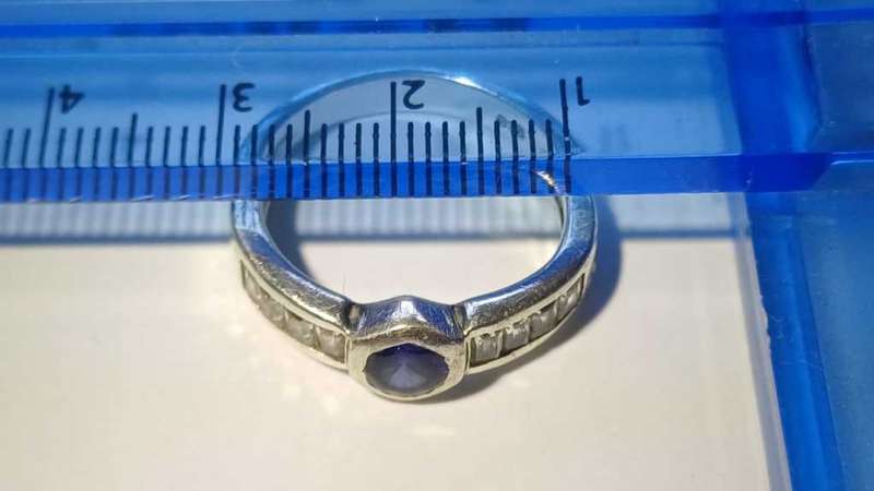 SILVER RING WITH BLUE JEWEL