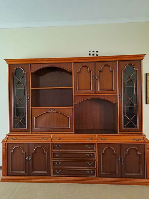 Wall Unit (almost new condition - ex Hartmann & Keppler)