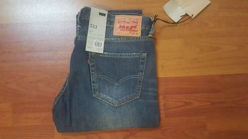Authentic LEVI'S 511 Denims - Size 32/34 or 34/34