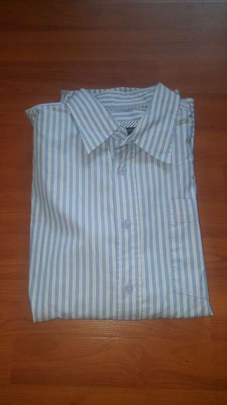 Authentic JEEP Mens Shirt - Size Small