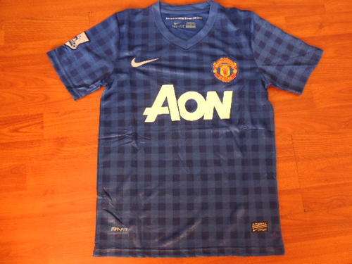 NIKE Manchester United Home Kit - Small Slim Fit
