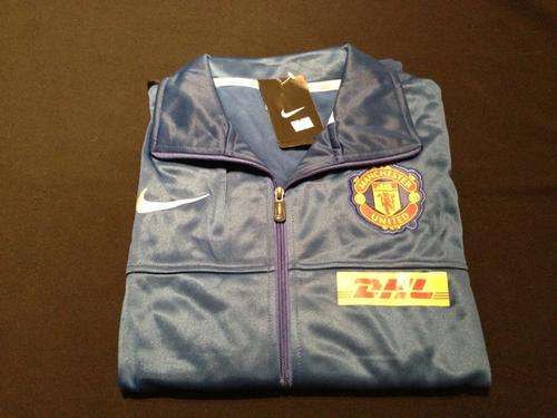 NIKE Manchester United Training Jacket - Large