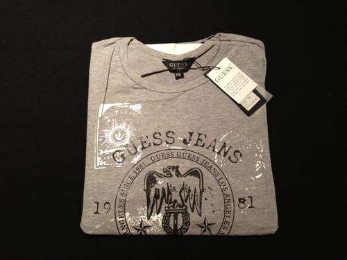 GUESS Mens Tee - Large