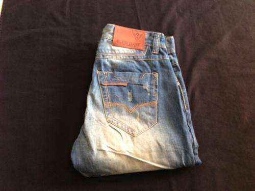 GUESS Washed Out Denimz - W34
