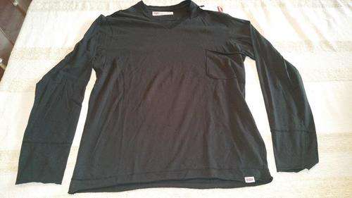 Authentic LEVI'S Mens Long Sleeved Tee- Medium / Large