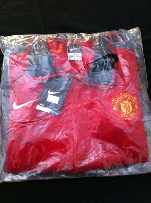 NIKE Manchester United Jacket - Large Slim Fit