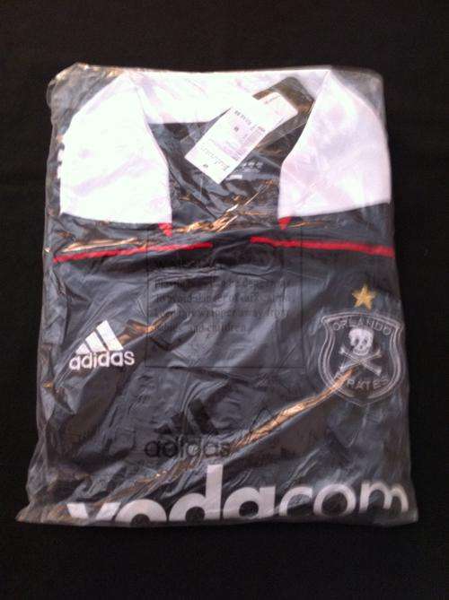 ADIDAS Orlando Pirates Long Sleeve Jersey - Medium Slim Fit
