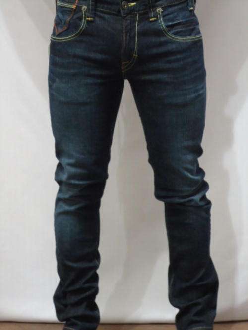 Brand New LEVI'S 05568-0153 Jeans