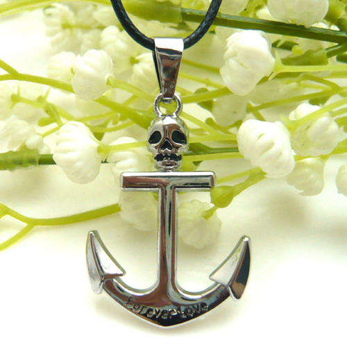 IMPORTED STOCK! Unisex ***SKULL & ANCHOR*** Stainless Steel/Leather Necklace!