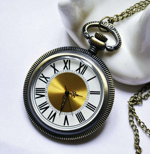 IMPORTED STOCK! Trendy Unisex ***ANTIQUITY*** Mini Pocket Watch!