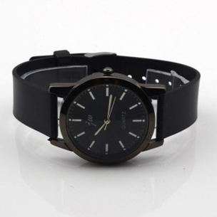 Stylish, Trendy & Classy UNISEX Black ***JW*** Watch!