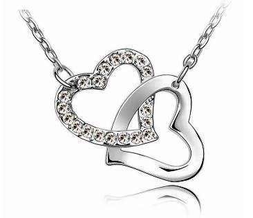 IMPORTED STOCK! Beautiful SWAROVSKI ***MERGING HEARTS*** Silver Clad Necklace!