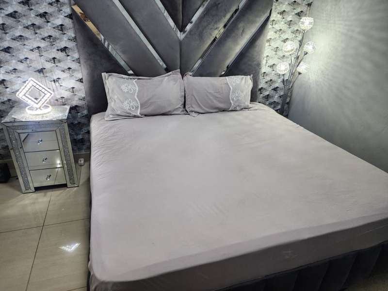 Lace Waterproof Mattress Protectors - 3 Piece
