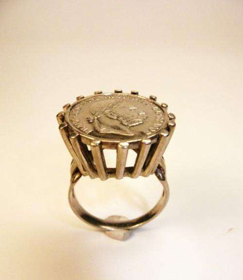 MUST SEE! SILVER ANTIQUE RING! with FRANZ.JOS.I.D.G.AUSTRIALE IMPERATOR coin design! Age - 1965!