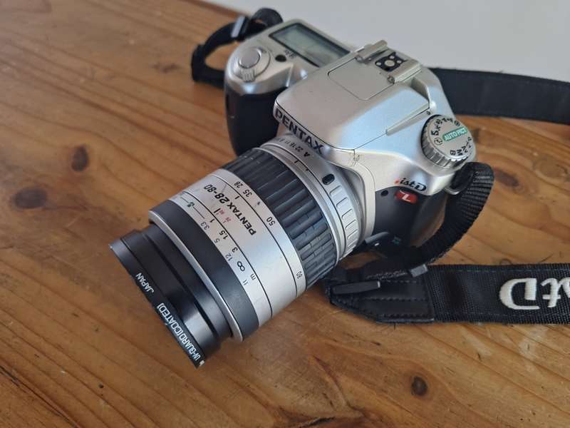 Pentax *ist DL digital camera
