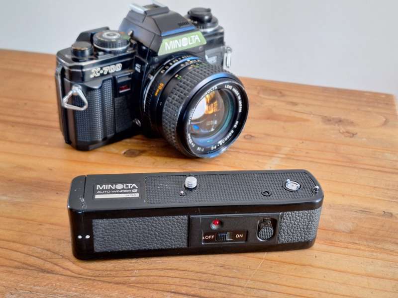 Minolta X700