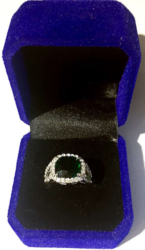 Blue velvet jewelry box for ring&earing  size:5.5×4×5cm